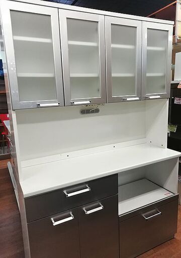 【リサイクルストアスターズ城西店】美品でオシャレ！！　レンジボード　食器棚　シルバー×ホワイト