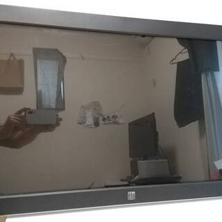 ELOデジタルサイネージ用タッチパネルディスプレイ３２型
