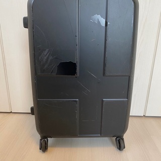 Innovator スーツケース60L (あげます)
