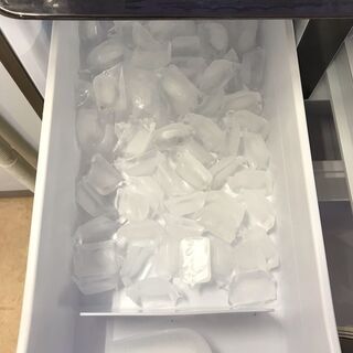 シャープ！！！　両開き！！！　最高峰４２０リッター冷蔵庫！！！　フルスペックモデル　８９，８００円（税込み）