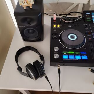 XDj-RX + DM40 + HDJ2000 + REKORDBOX