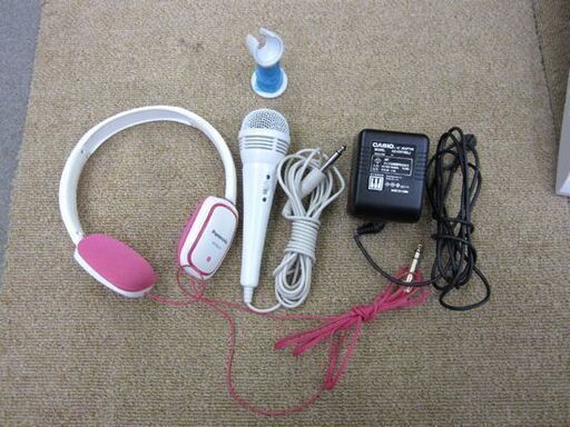 カシオ☆ キーボード 61鍵盤 LK-122 光ナビゲーション ホワイト/白