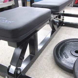 美品FIEL DOOR フィールドア  インクライン　ベンチプレス　ダンベル FIEL DOOR フィールドア インクライン ベンチプレス FIELDOOR