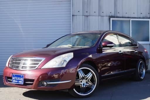 15 Off送料無料 日産の高級セダン ティアナがかっこいい おしゃれなワインレッド オトロン