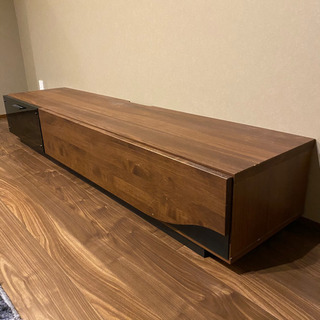 ロングタイプテレビ台　モダンデザイン