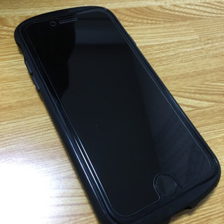 iPhone８　64GB  simフリー　強化ガラス　ケース付