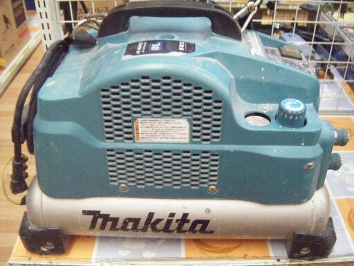 マキタ　コンプレッサ　AC461XS　中古品