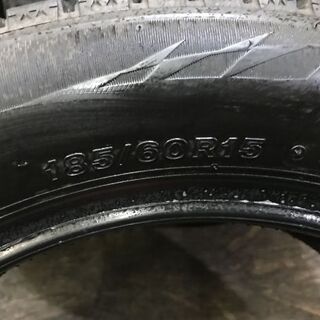 BS BLIZZAK VRX2 185/60R15 15インチ スタッドレス 4本 2018～19年製 バリ溝 シエンタ グレイス フィット スイフト等　(TE465) クレジットカード QR決済可能