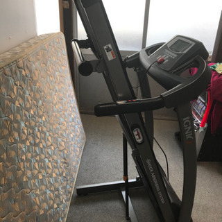 IGNIO トレッドミル　R16S ルームランナー　良品