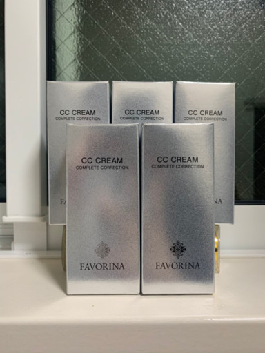 FAVORINA フェヴリナ　メイクアップベース　早い者勝ち‼️