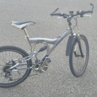 値下げしました　マウンテンバイク　ダブルサスペンション　18段変速　26インチ