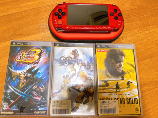 PSP3000限定色✨(赤＆黒) ソフト3本セット❗️