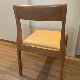 【美品】木製の椅子
