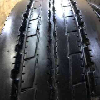 YOKOHAMA LT151R 215/85R16 120/118L LT 12PR 16インチ トラックタイヤ 夏タイヤ 4本 2016年製 バリ溝 (TD458) クレジットカード QR決済可能