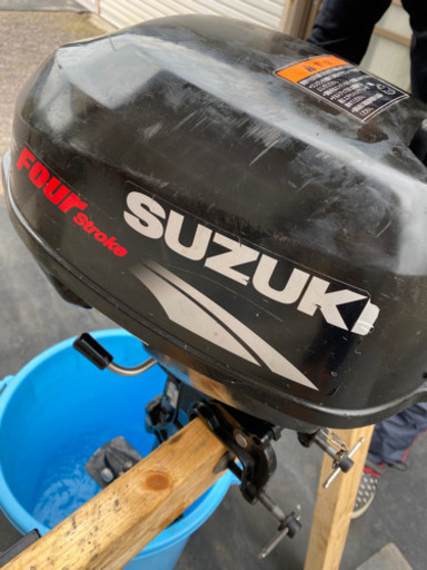 スズキ　2馬力船外機