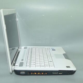 送料無料 ホワイト限定品 中古美品 Windows10 13.3型 Toshiba dynabook