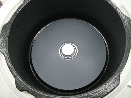 【美品!】2.2L 電気圧力鍋 2019年製 アイリスオーヤマ PC-MA2 ホワイト 圧力なべ キッチン 家電 調理器具 札幌 厚別店