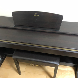 お取引中】電子ピアノ YAMAHA ARIUS ダークブラウン
