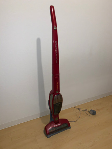 【お譲り先決定】Electrolux ZB2943 レッド