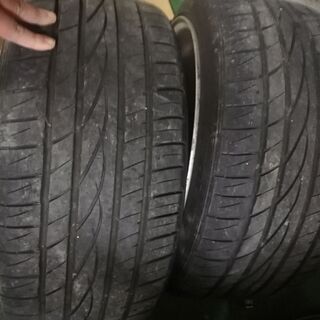 19インチ ホイル 2本 クラウン につけてました
