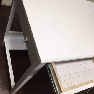 使用頻度少　学習机ホワイト　お値打ち！