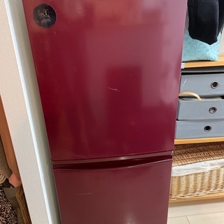 2012年製 冷蔵庫 137l 赤