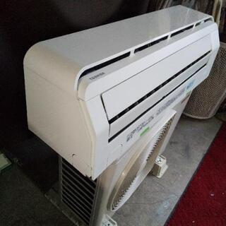佐賀中古エアコン、東芝2017年2.2KW115番税込み