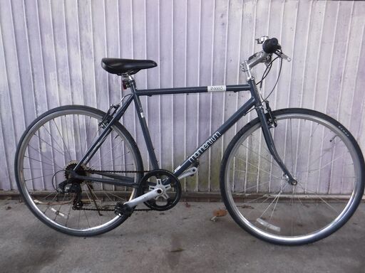 モーメンタムのクロスバイク iNeed　中古自転車 324