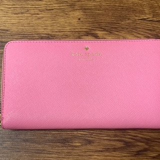 【値下げ‼️】kate spade ラウンドファスナー長財布中古