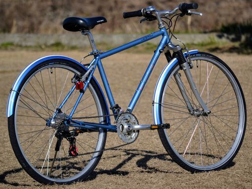 3×7段変速クロスバイク フロントサスペンション&泥除けつき 3x7 speeds hybrid bike with front suspension and mudguards 3×7段変速クロスバイク フロントサスペンション&泥除けつき 3x7 speeds