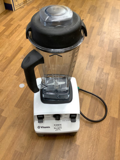 ブレンダーミキサー　Vitamixvm0111 6ヶ月保証付き‼︎