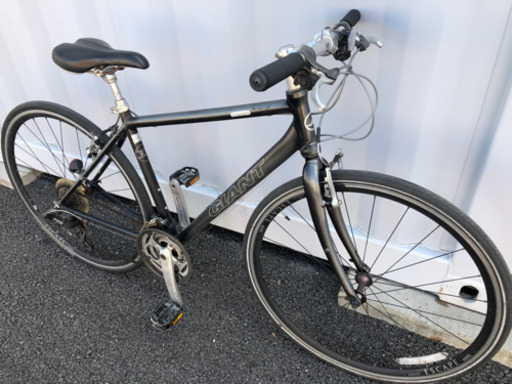 ★超特価★GIANT のクロスバイク ESCAPE  R3がお買い得！ 中古自転車 スポーツ車 整備済み 安い 防犯登録 藤沢 横浜 神奈川