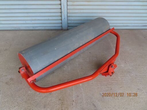 引き取り限定  美品  管理機用 麦踏 鎮圧ローラー 幅：１２０ｃｍ 直径：３２ｃｍ 使用時間が短い 引き取り限定 美品 管理機用 麦踏 鎮圧ローラー 幅：120cm 直径