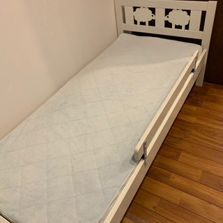 IKEA キッズ用ベッド&マットレス