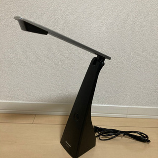 【値下げ・美品】Panasonic LEDデスクライト SQ-L...