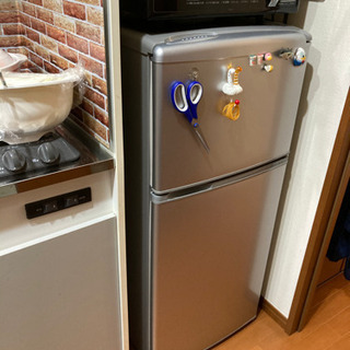 【ネット決済】冷蔵庫　無料　AQUA 品番AQR-111D