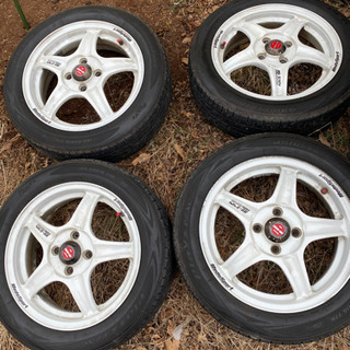 ホイールタイヤセットです。