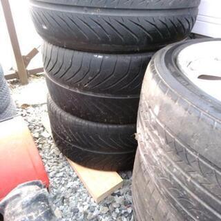 18インチタイヤホイルです