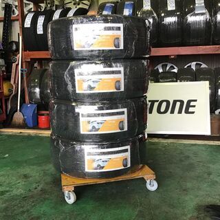 245/45R20 中古　YOKOHAMA PARADA Spec-X PA02