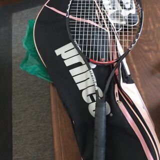 【ネット決済】手渡し！テニス公式ラケット。ケース付き。