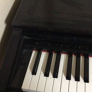 電子オルガン？ピアノ？