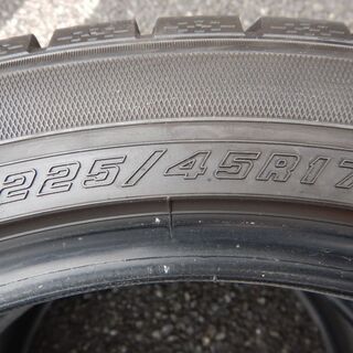 225/45R17　4本組　グッドイヤースタッドレス　ＢＭＷ3シリーズなどに