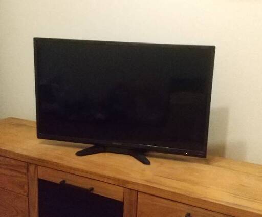 テレビ　32型　ORION
