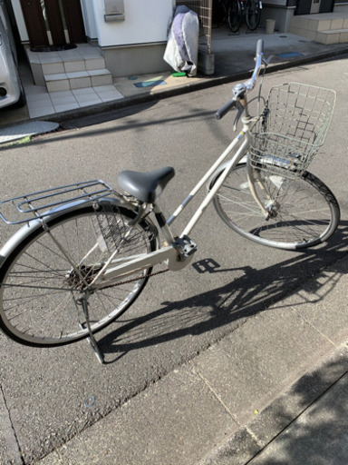 ママチャリ　自転車　26インチ　白色