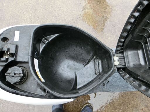 スズキ　レッツ４  白 CA45A　実走行1249キロ　バッテリー新品 オイル交換渡し スズキ レッツ4 白 CA45A 実走行1249キロ バッテリー新品 オイル交換渡し