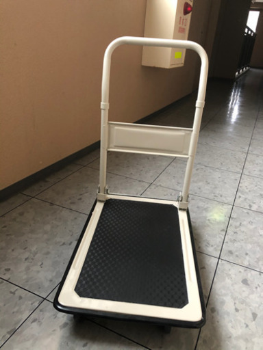 【終了】台車⭐︎ほぼ新品