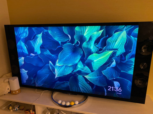 サイドに音響のあるテレビです