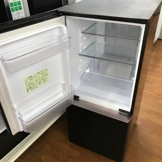 ガラストップの黒家電 冷蔵庫 SHARP 2018年 137ℓ