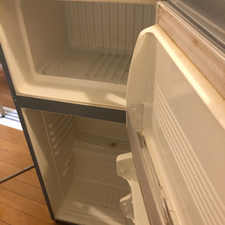 少し故障している冷蔵庫