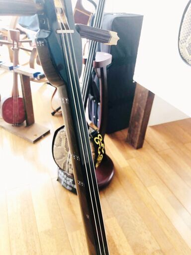 専門店リペア済み。教室使用で良く鳴る本皮強化張り三線